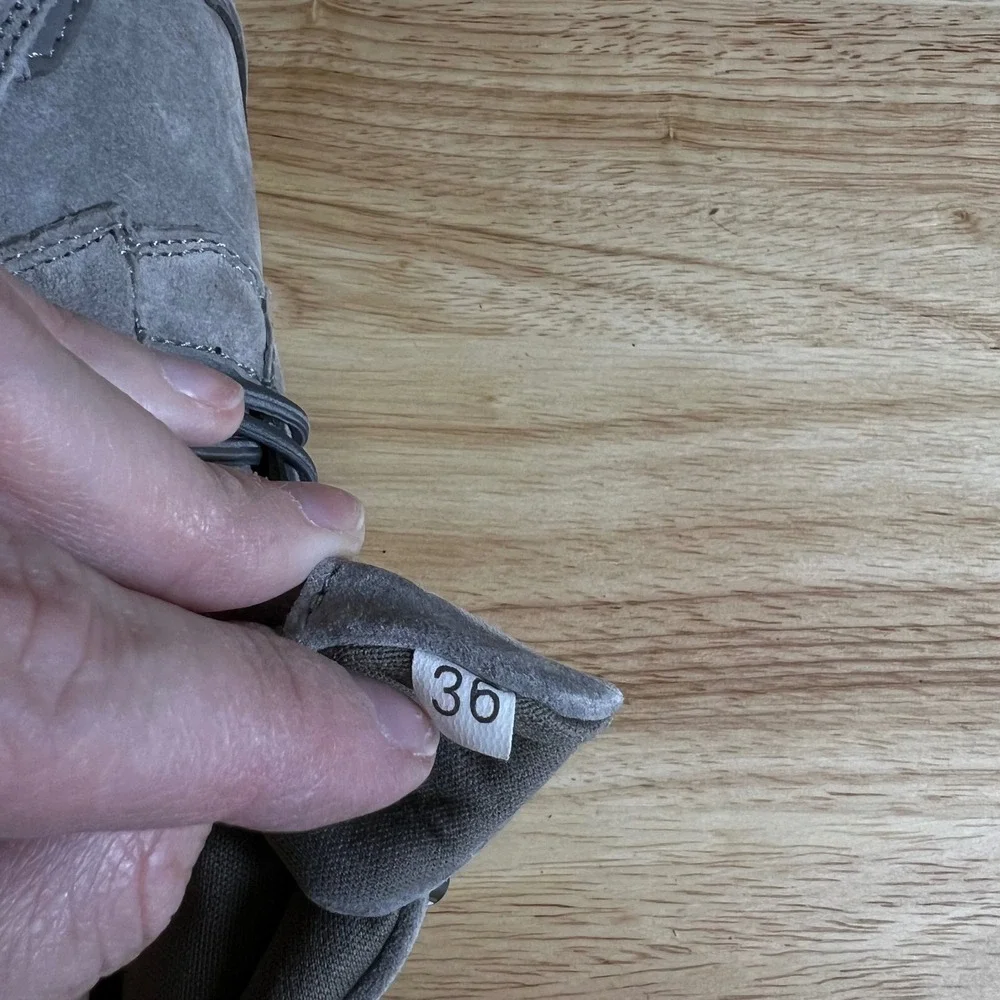Dbeck Amundsen Grey Suede Handcrafted Casual Outdoor Walking Shoes Size 36